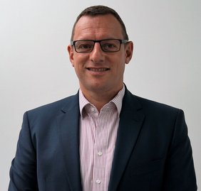 EIPOS Dozent Gerald Faschingbauer erhält Medaille EIPOS Dozent Gerald Faschingbauer erhält Medaille